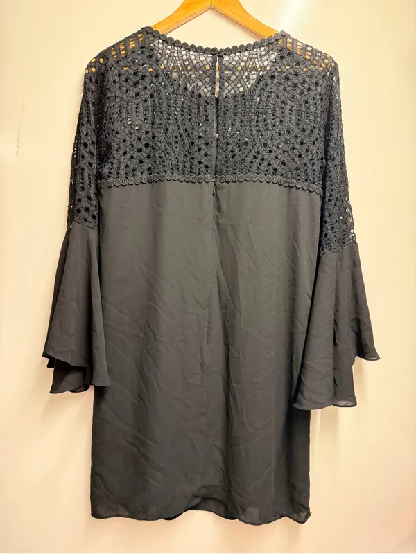Lilly Pulitzer Size 12 Onyx Black Bell Sleeve Lace Trim Dress womens - Image 4
