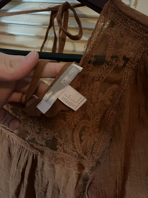 Forever 21 SMall Rust Brown Lace Peasant Top - Image 4