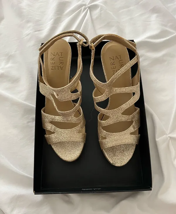Naturalizer Diana Gold Glitter Heels - Image 2