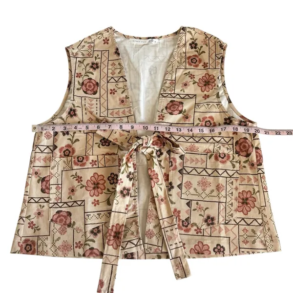 Altar'd State Floral Patchwork Tie Front Vest Women’s Medium Cottagecore Boho - Image 3