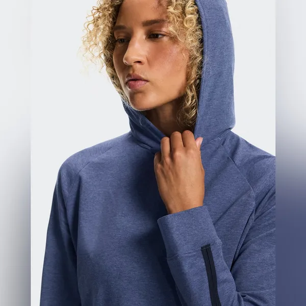 ON CLOUD Stylish Blue Hoodie for Women - Image 3