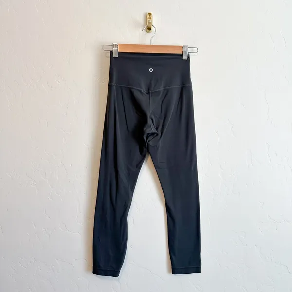 Lululemon | Align High-Rise 23" Crop Capri Leggings in Graphite Grey - Image 3