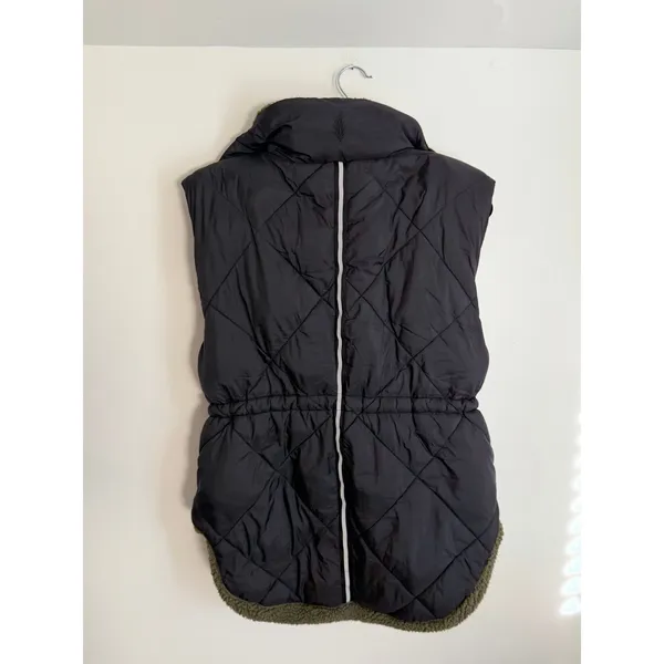 FP Movement Venture On Reversible Puffer Vest size XS - Image 3