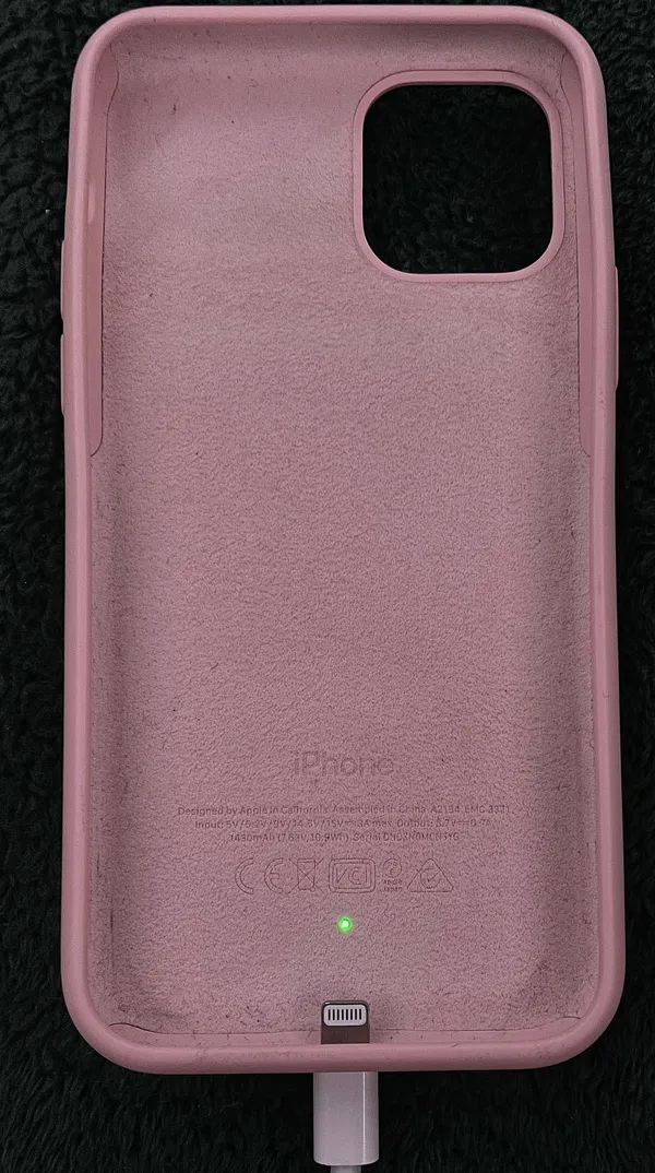 iPhone Apple 11 Pro Case Charging - Image 5
