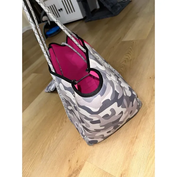 Haute shore grey and pink camo large tote - Image 7
