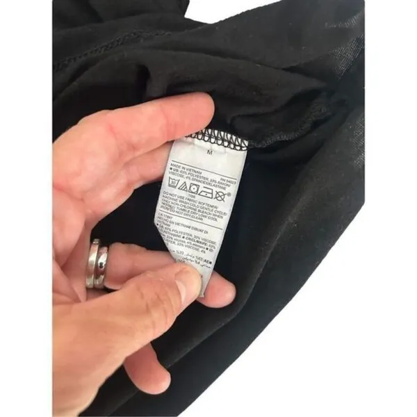 Old Navy Active Womens Black Medium T-Shirt Short Sleeve Stretch - Image 4