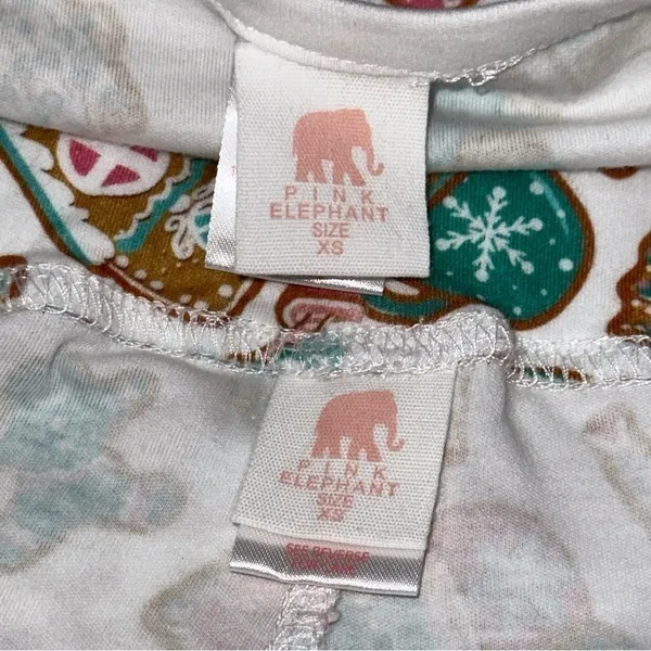 Pink Elephant Women’s Size XS White Gingerbread Print Henley Jogger Pajamas - Image 6