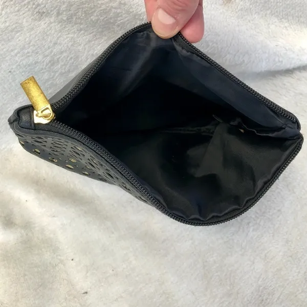 Y2K Gold Metallic Clutch Bag Black - Image 4