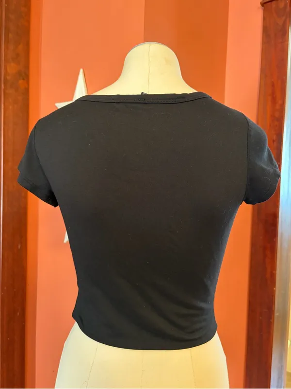 Windsor Black Square Neck Cutout Crop Top - Image 2