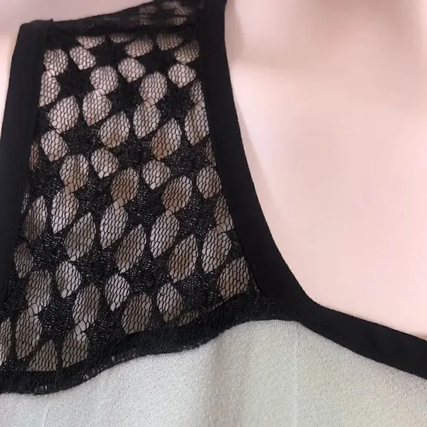 Elle pastel green black sleeveless lace top - Image 3