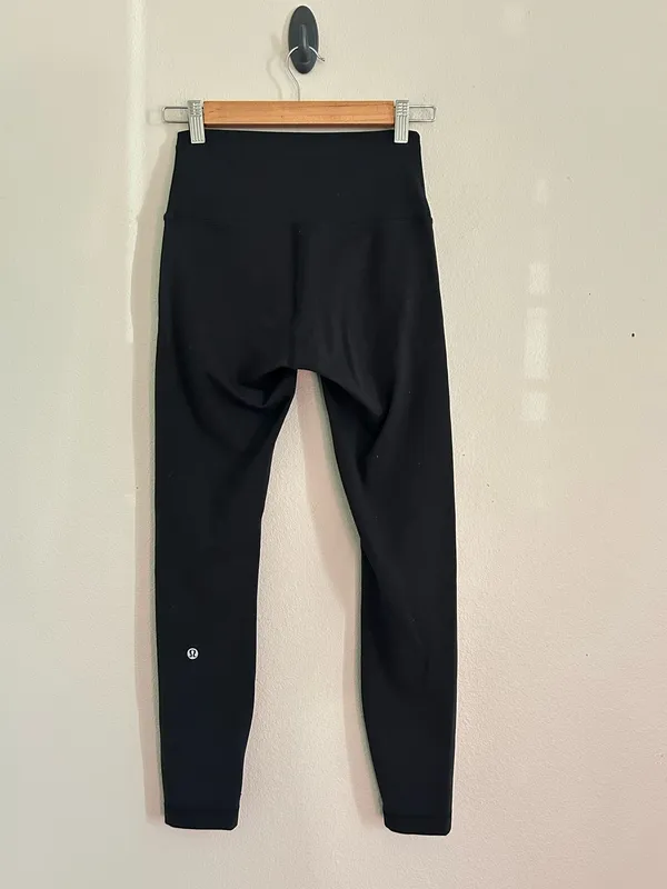 Women’s Lululemon Black Wunder Under High Rise Leggings size 6 24” - Image 2