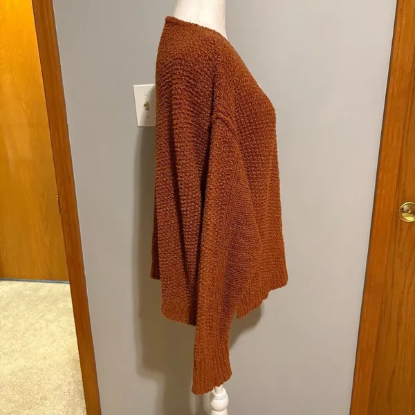 Free People Coco‎ V-Neck twist front textured sweater terracotta size XS/S - Image 4