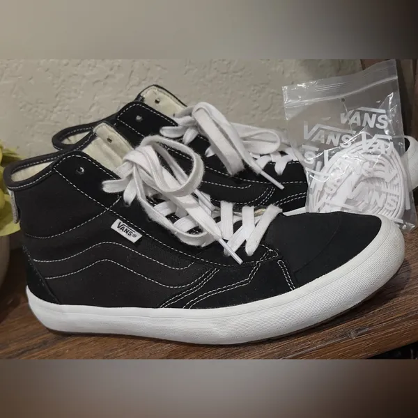 Vans The Lizzie - Black/White MEN'S 9.0 SIZE WOMEN'S 10.5 like new super clean - Image 14