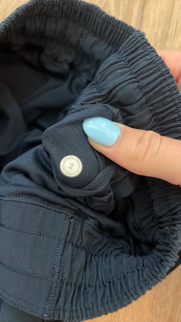 Navy Lululemon Shorts Hotty Hot 2.5" - Image 3