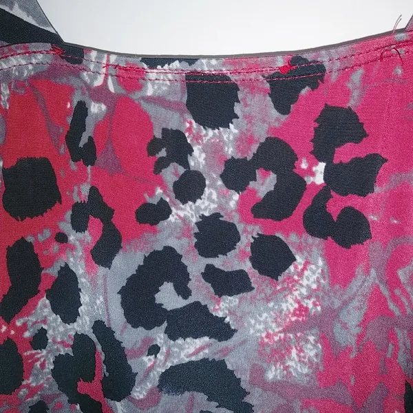 Wet Seal S Black Pink Leopard Bubble Top - Image 4