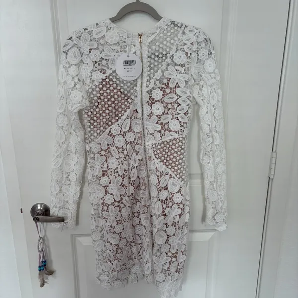White Lace Dress (Selfie Leslie) - Image 6