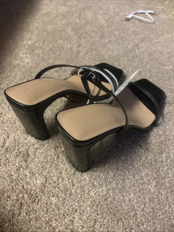 The Drop Black Croc-Embossed Strappy Heels with White Accent - Image 4