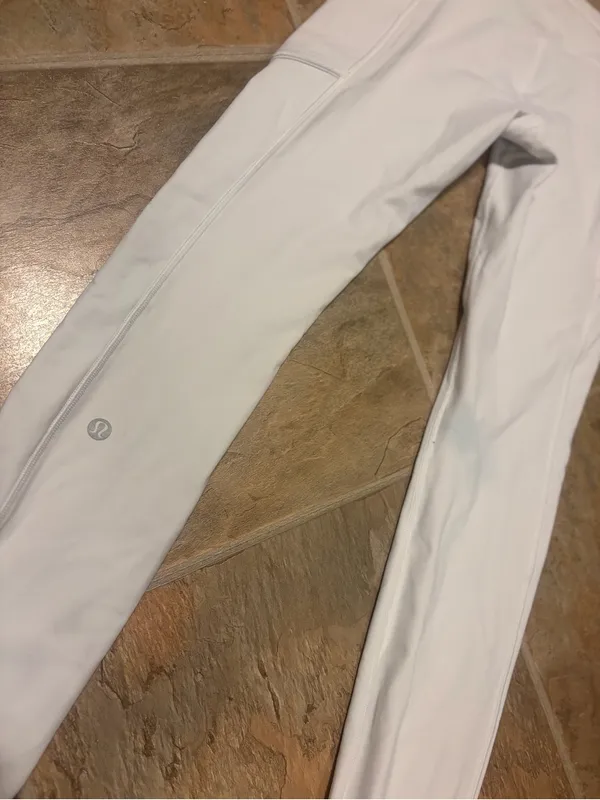 lululemon athletica White High-Rise Leggings size 2 - Image 2