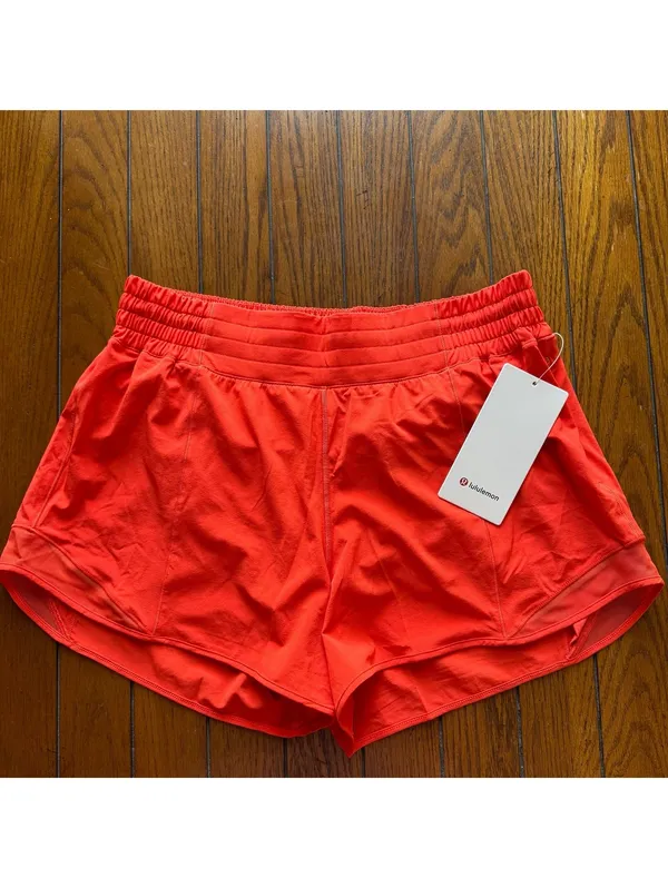 Lululemon Hotty Hot Short High Rise 4" Cherry Ember Size 12 NWT - Image 2