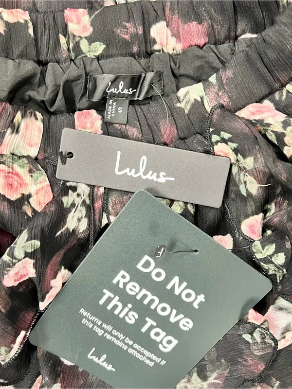 Lulu’s Carion Black Floral Ruffled Maxi Skirt - Image 10