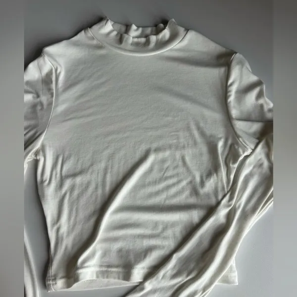 White mock neck long sleeve Size XS - Image 2