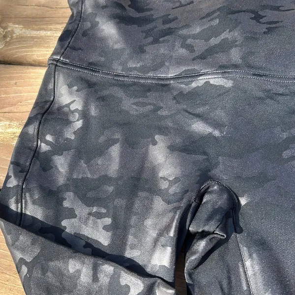 SPANX seamless legging subtle camo medium faux leather womens fall‎ going out - Image 2