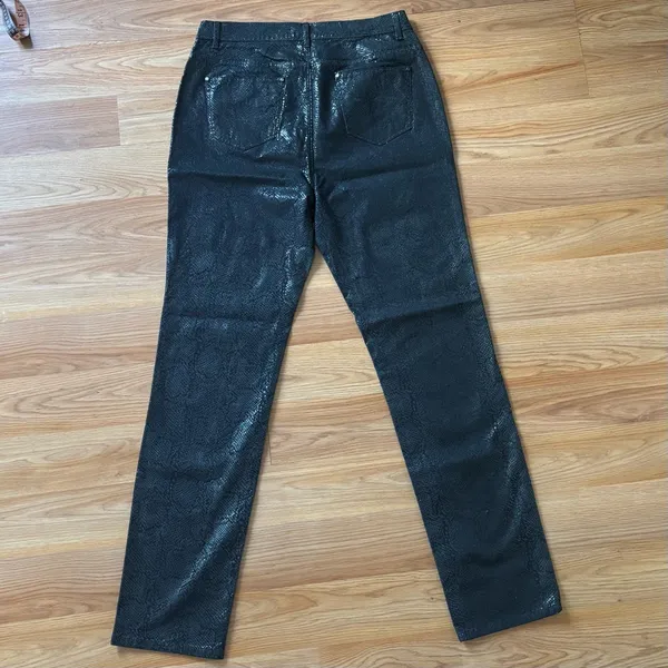 Lafayette 148 Black Shimmer Snakeskin Slim Leg Jeans Size 10 - Image 4