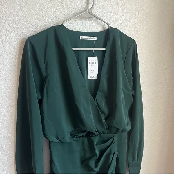 Abercrombie & Fitch Long-Sleeve Draped Mini Dress Dark Green - Image 12