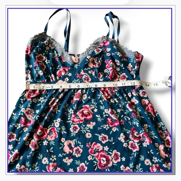 Laura Ashley Floral Cami & Shorts Pajama Set large - Image 4