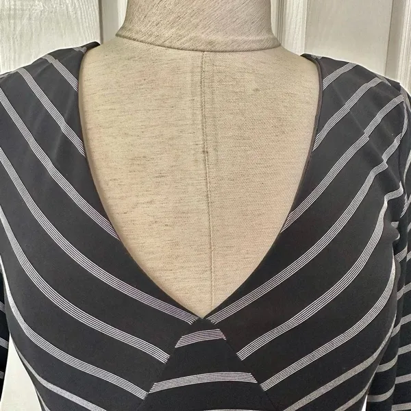 White House black Market black striped shirt - Image 3