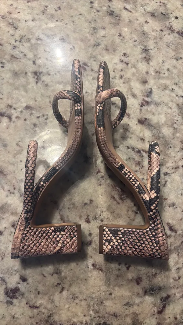 Steve Madden Snakeskin print heels - Image 3