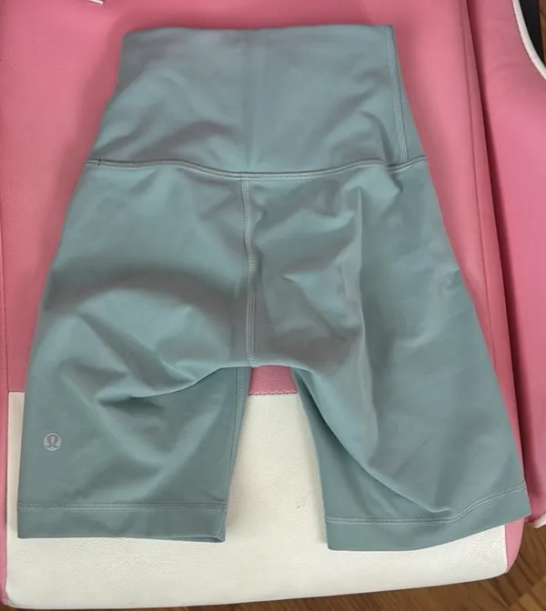 Lululemon Wunder Train High-Rise Shorts - Image 2