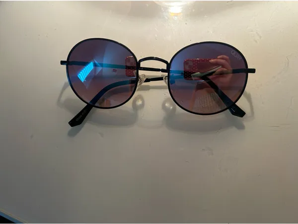 Quay Australia Sunglasses Black - Image 2