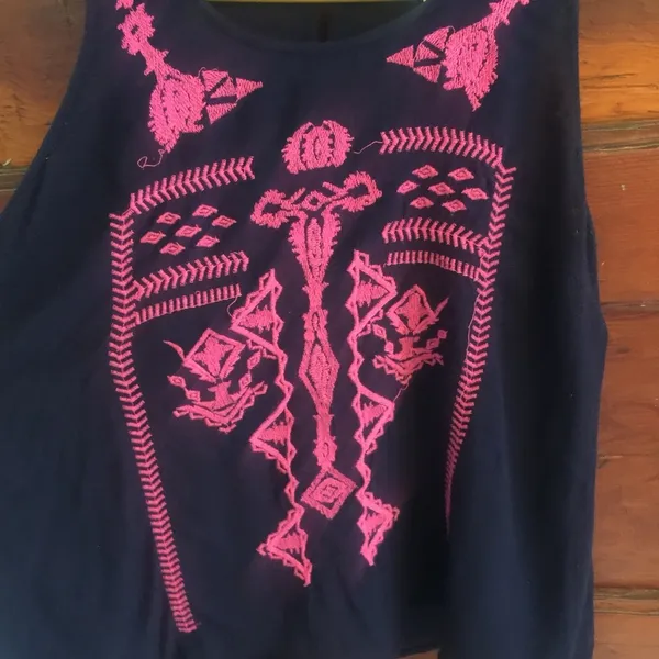 Live 4 Truth Pink Design Tank Top - Image 4