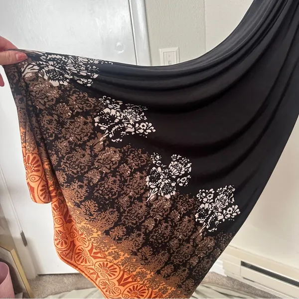 Chic Black and Orange Maxi Dress - Image 5