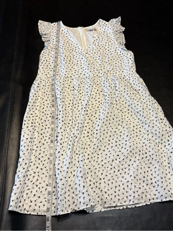 LOFT NWT White Mini Dress with Black Floral Print size 6 v-neck, ruffle sleeves - Image 14