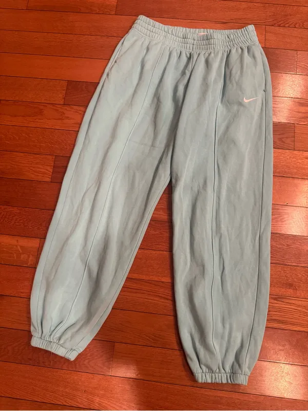 Nike Pastel Light Blue Pintuck Pleated Joggers Sweatpants NWOT Size Large - Image 2