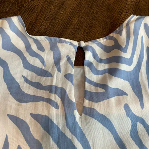 THML Blue and White Pattern Short Sleeve Dress Boho- Size M - Image 5
