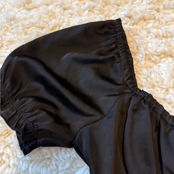 Forever 21 Black Women's Top - Image 2