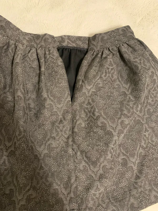 Zara Woman Gray Floral Damask Circle Mini Skirt Sz M - Image 4