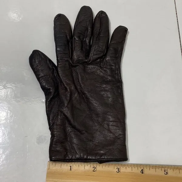 Women’s Dark brown leather gloves with cashmere lining. Size Medium. - Image 6