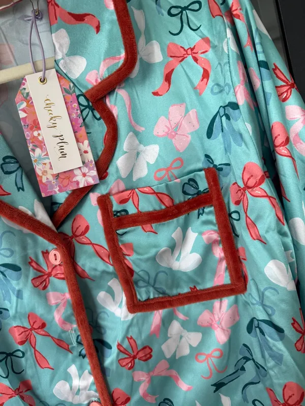 Altar'd State NWT bows satin pajamas set long sleeve shirt top shorts Christmas button down - Image 6