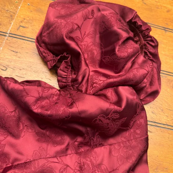 Altar'd State Burgundy Floral Jacquard Puff‎ Sleeve Tie Back Mini Dress XS - Image 2