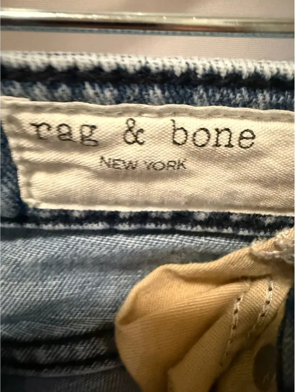 rag & bone Low-Rise cropped Slim Boyfriend Jeans, Size 24 - Image 2