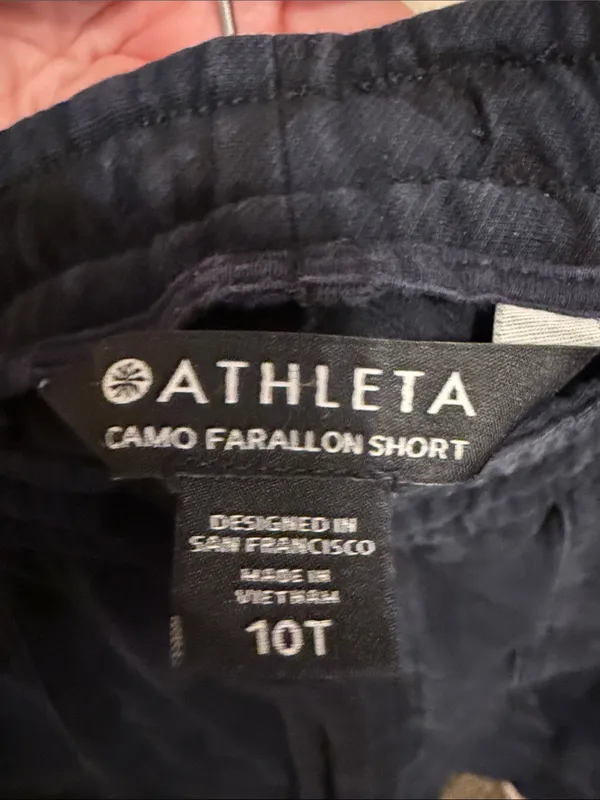 Athleta Farallon Camo Shorts Blue Size 10 Tall - Image 4