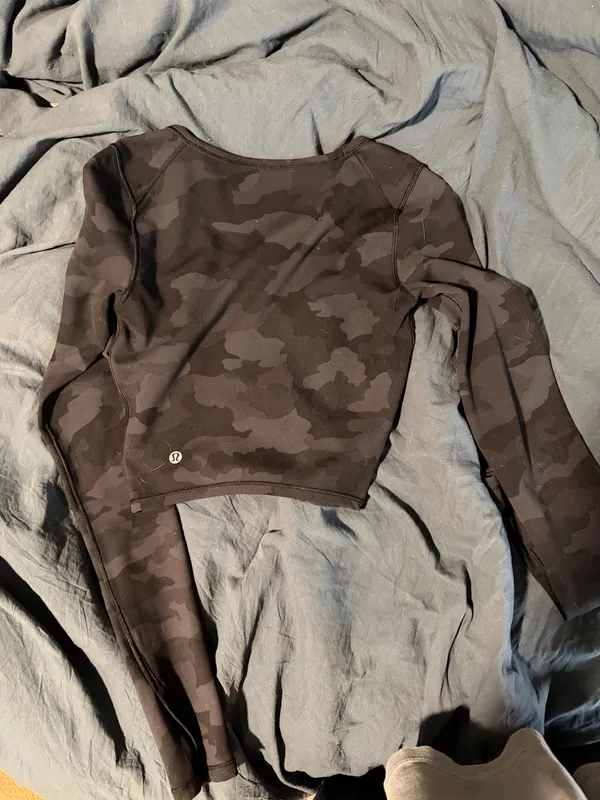Lululemon Wunder Train Crop Top Long Sleeve Camo - Image 2