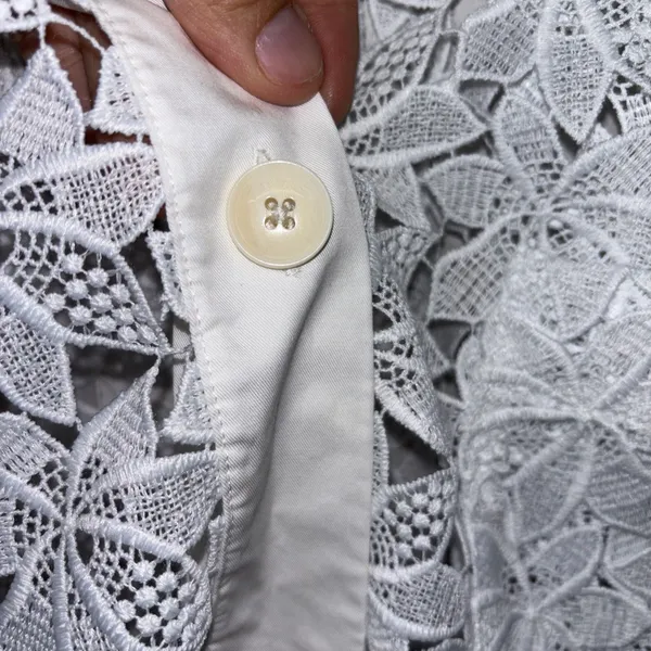 Womens Size M Kate Spade Lace Top White EUC - Image 4