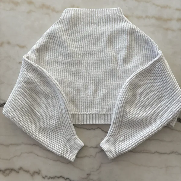 Free People White Cropped Sweater Size Small Ribbed Knit Mock Neck Balloon Sleeve - Image 2
