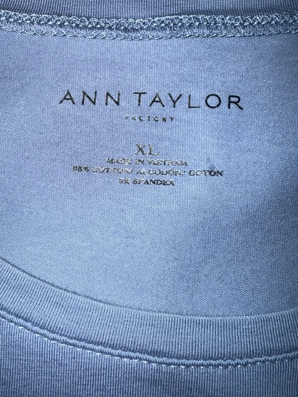 Ann Taylor  Long Sleeve Tee Size XL - Image 2