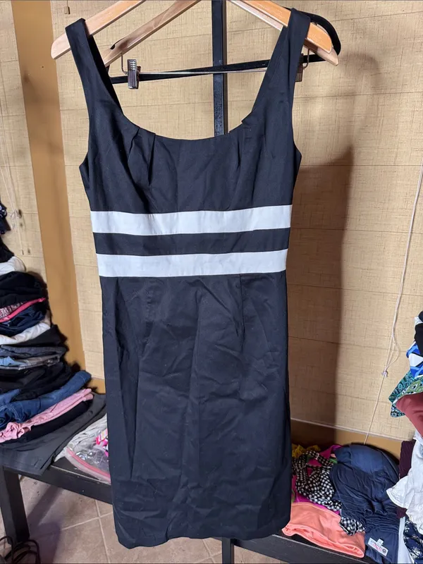 White House Black Market Colorblock Sheath Dress Black Ivory Size 8 - Image 2